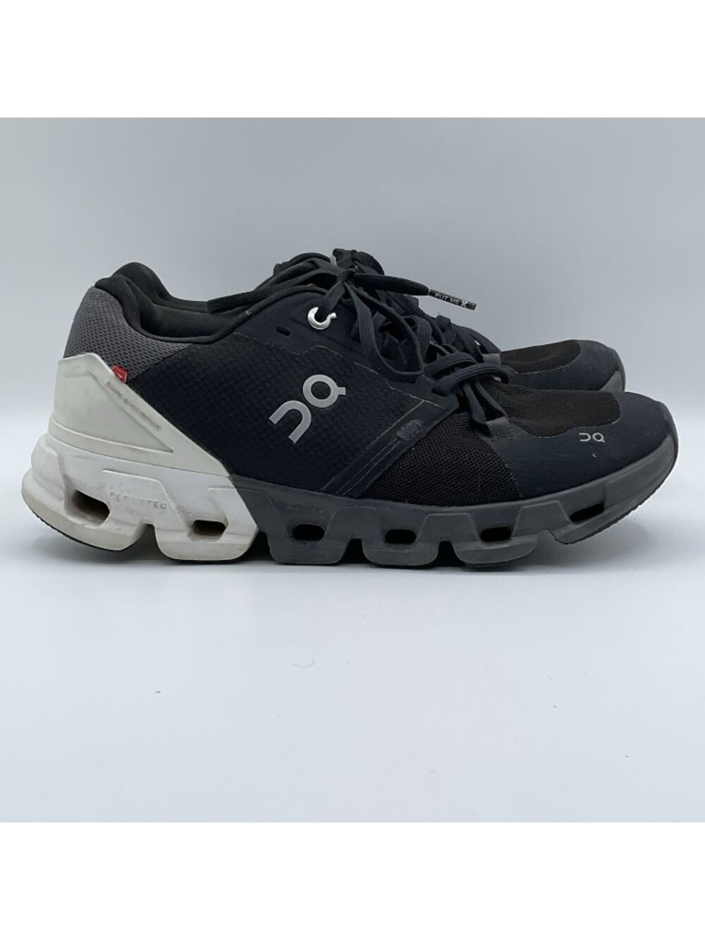 On Cloudflyer 4 Women’s Running Shoes Black/White US 7.5 EU 38.5 71-98671